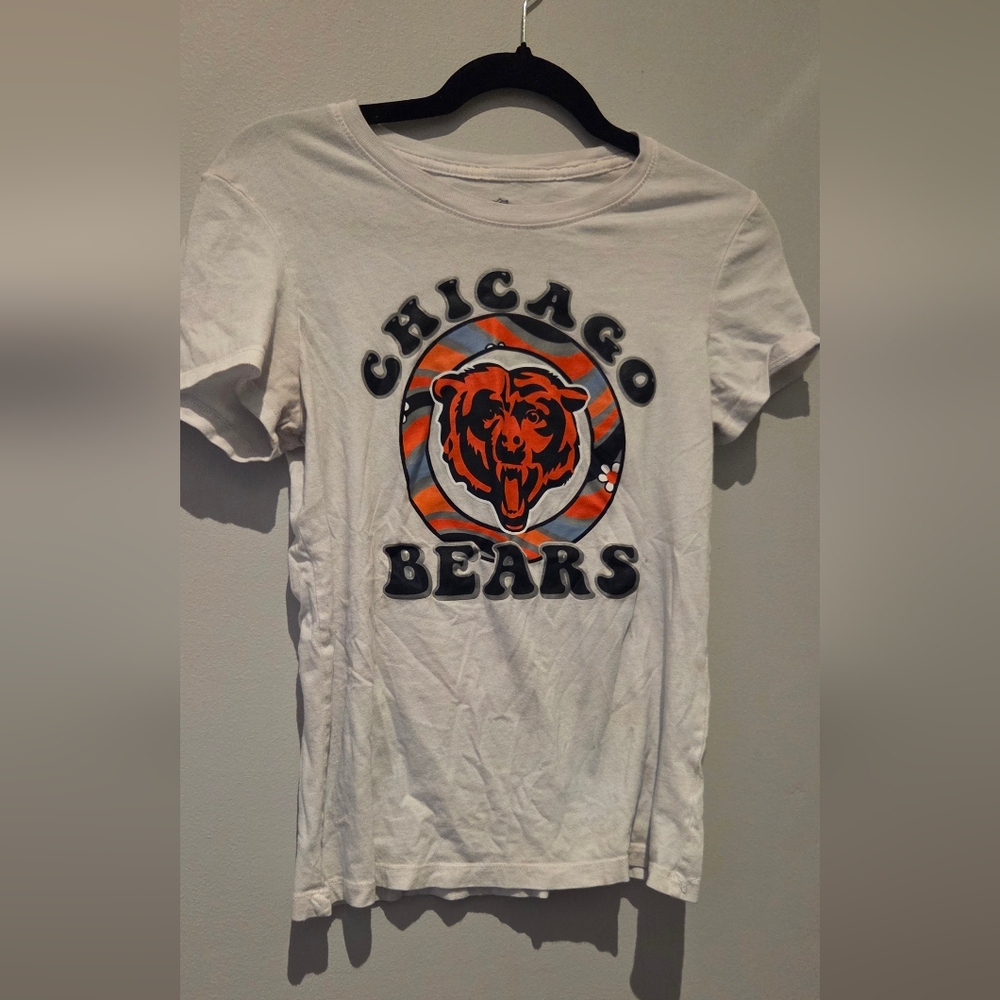 NFL Girls Kids Chicago Bears White Tee with Orange and Black Logo Size XL 14/16